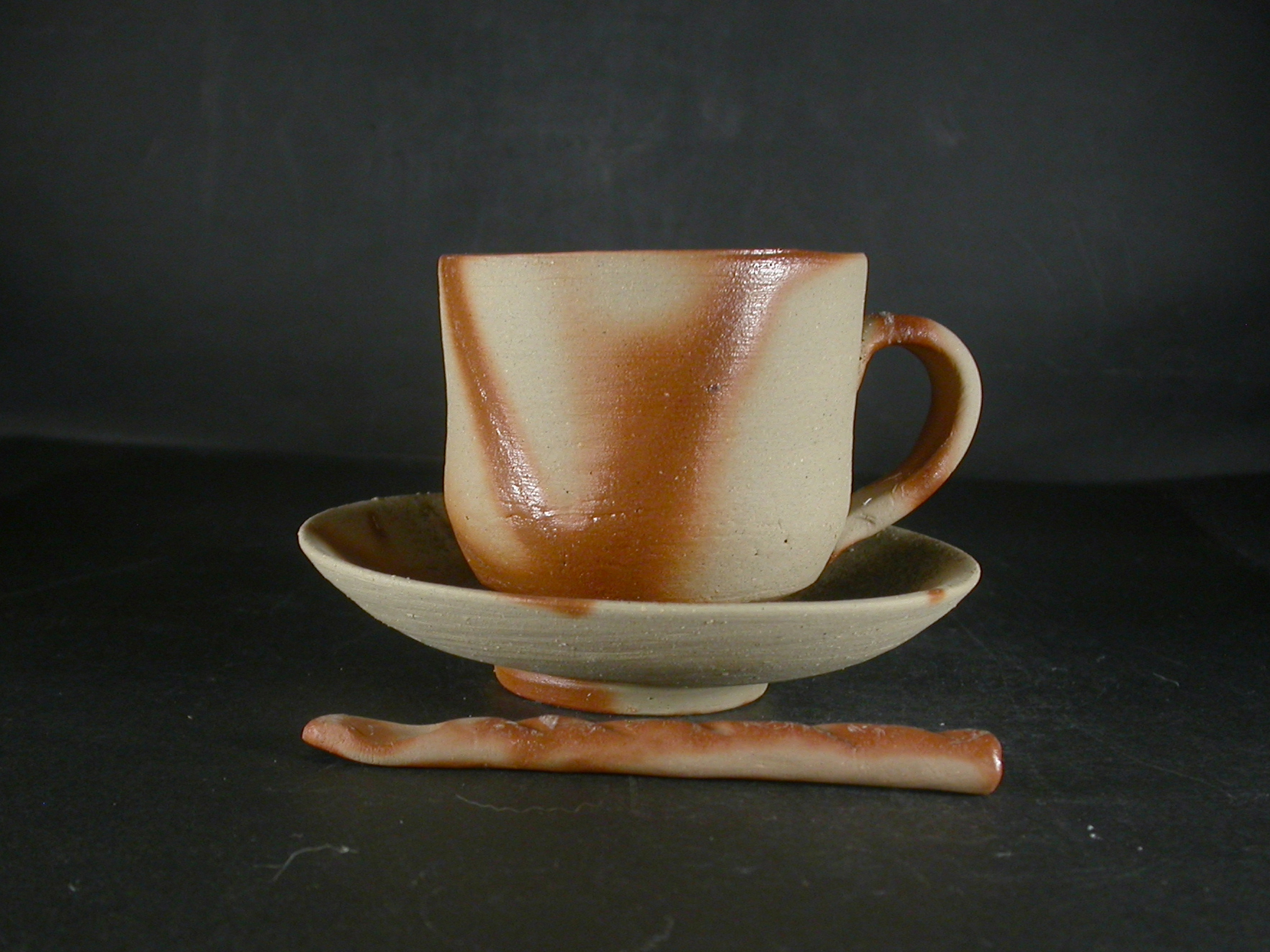 備前焼　備前焼中堅作家　片岡　聖観　 皿・スプーン付き緋襷・黄ゴマコーヒーカップ７４