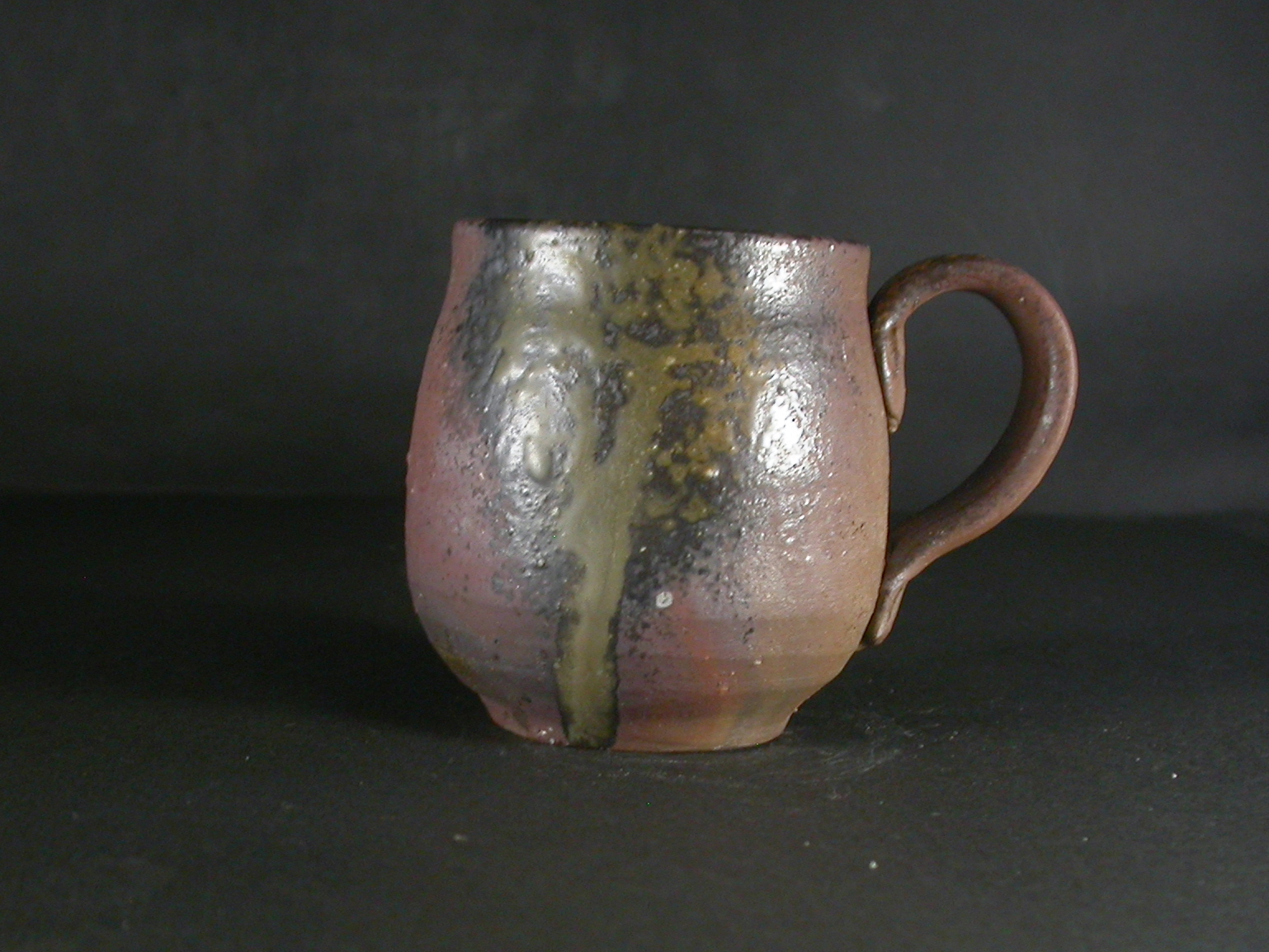 備前焼　登窯　備前焼中堅作家　竹内　靖之（山本）　最新作黄ゴマ手付きカップ５