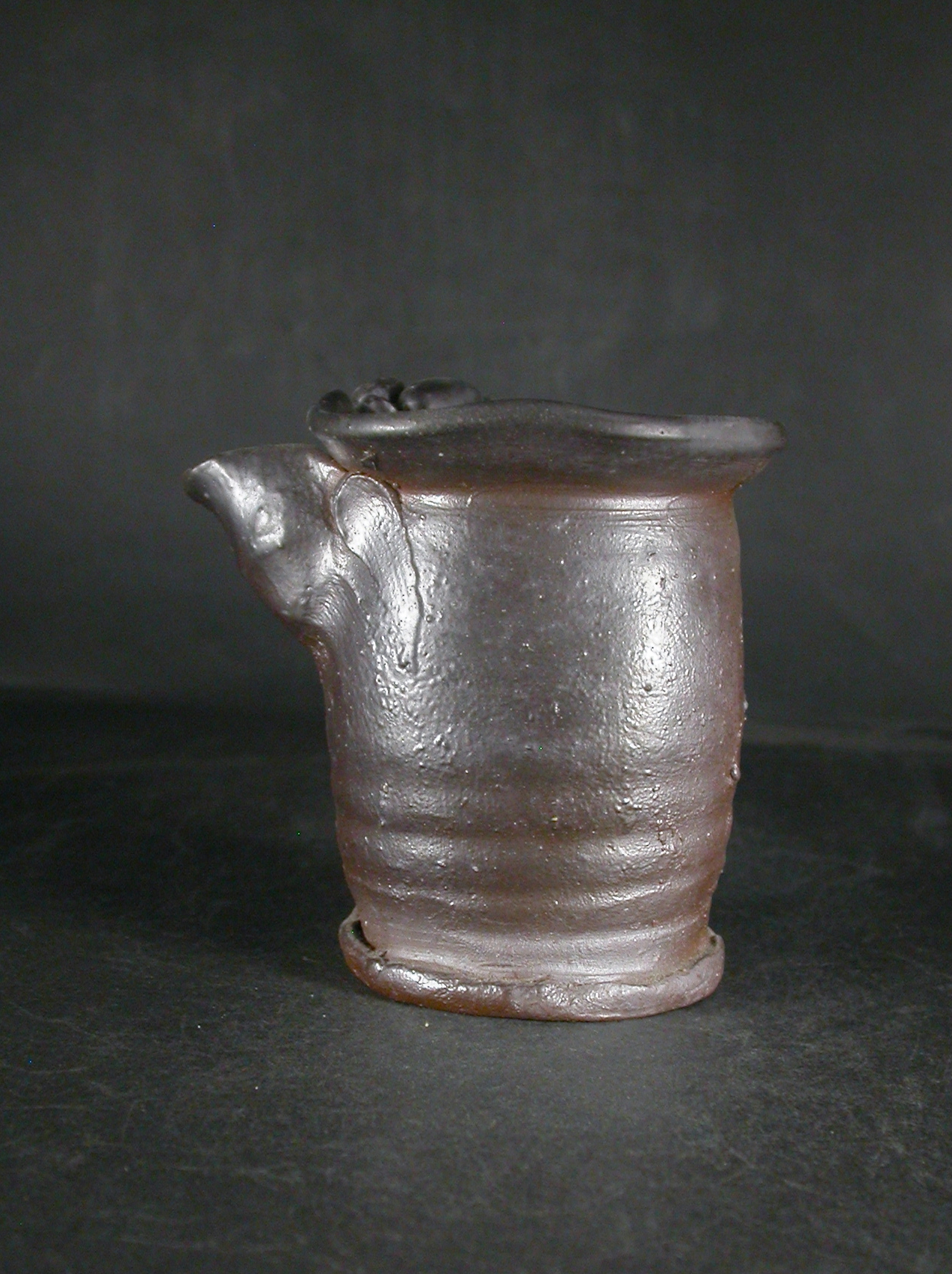 備前焼　備前焼中堅作家　竹内　靖之（山本）　最新作蟹付き黄ゴマ片口酒注１３