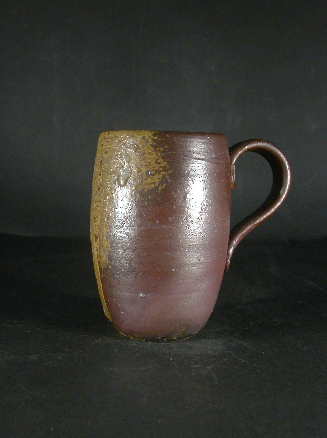 備前焼　登窯　備前焼中堅作家　竹内　靖之（山本）　最新作黄ゴマビアジョッキ・手付きカップ２６