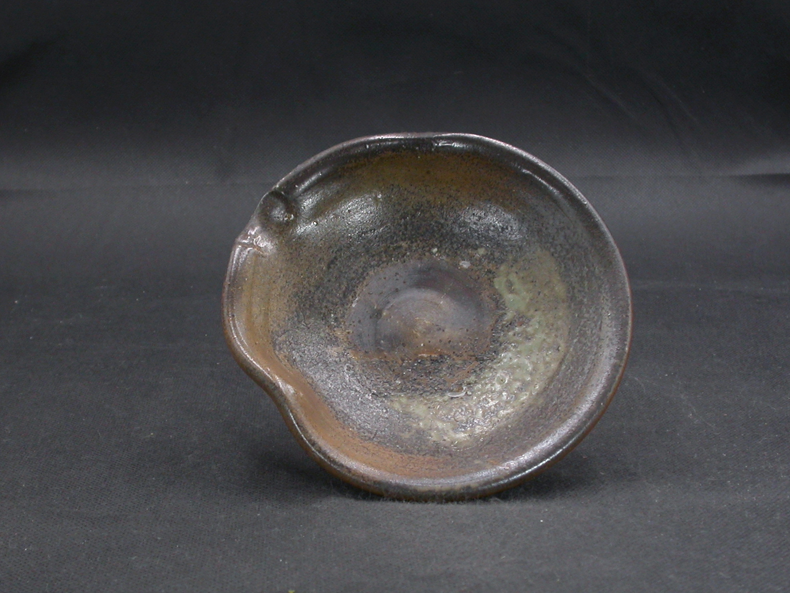 備前焼　登窯　備前焼中堅作家　竹内　靖之（山本）　最新作黄ゴマ片口小皿３０