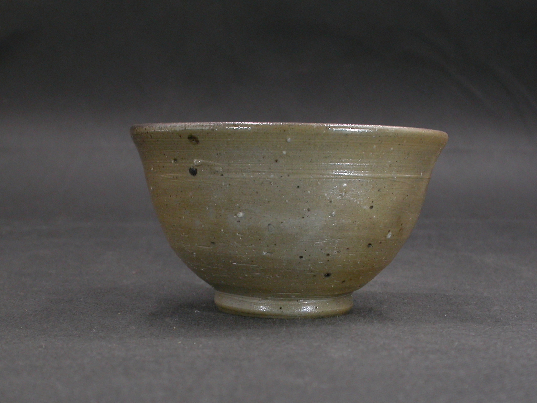 備前焼　備前焼中堅作家　竹内　靖之（山本）　最新作金彩・焦げ茶のゴマ青備前飯茶碗７