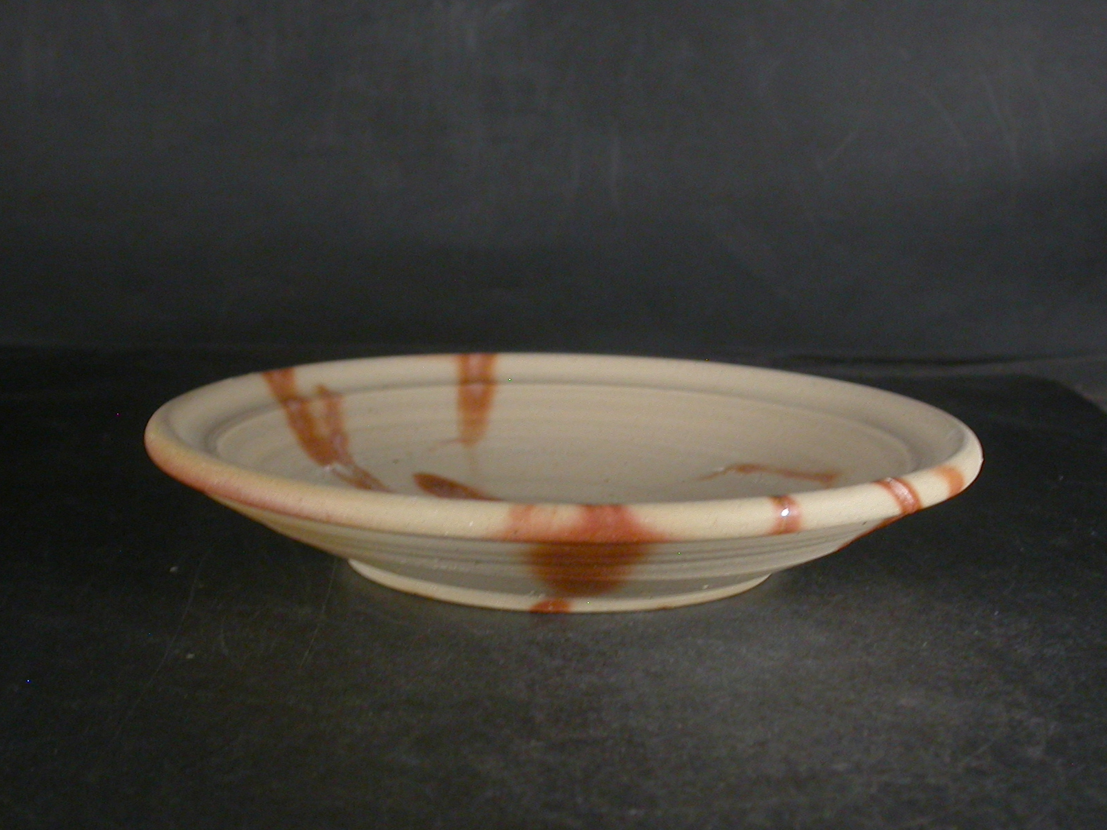 備前焼　備前焼中堅作家　竹内　靖之（山本）　最新作１６．５センチ緋襷皿２３