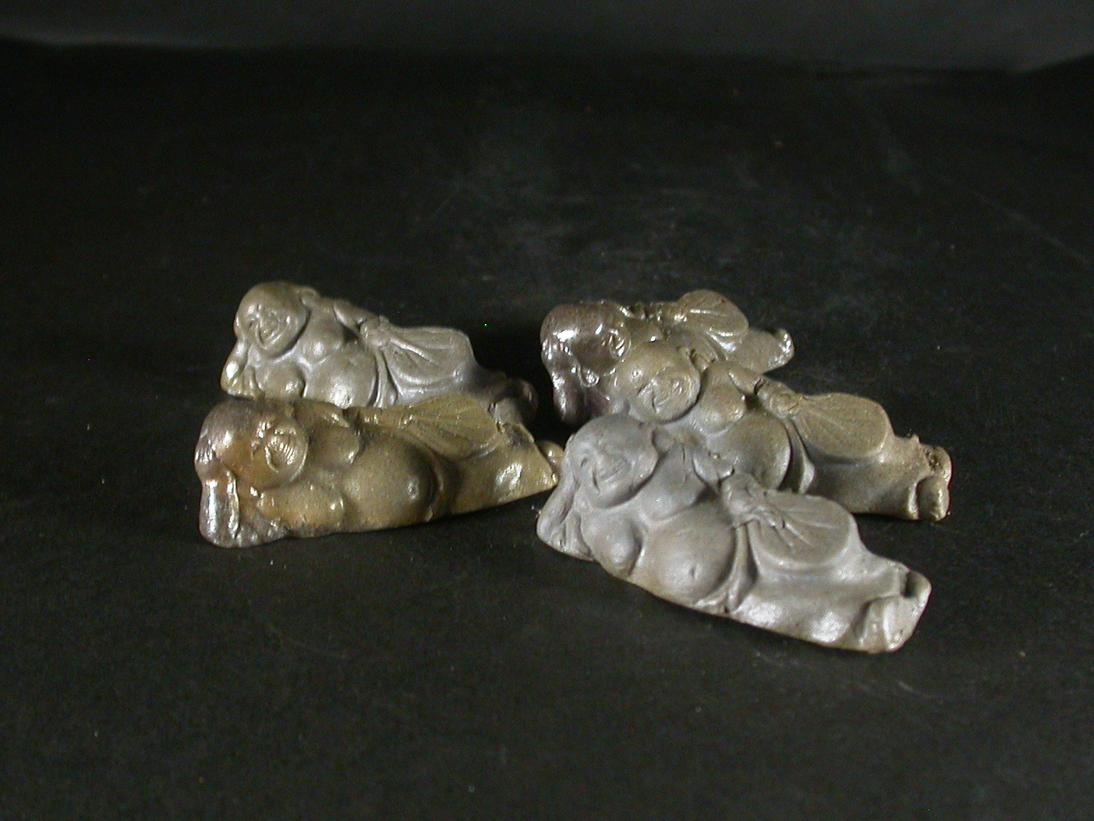 備前焼　備前焼中堅作家　竹内　靖之（山本）　黄ゴマ青備前寝布袋箸置５個組２