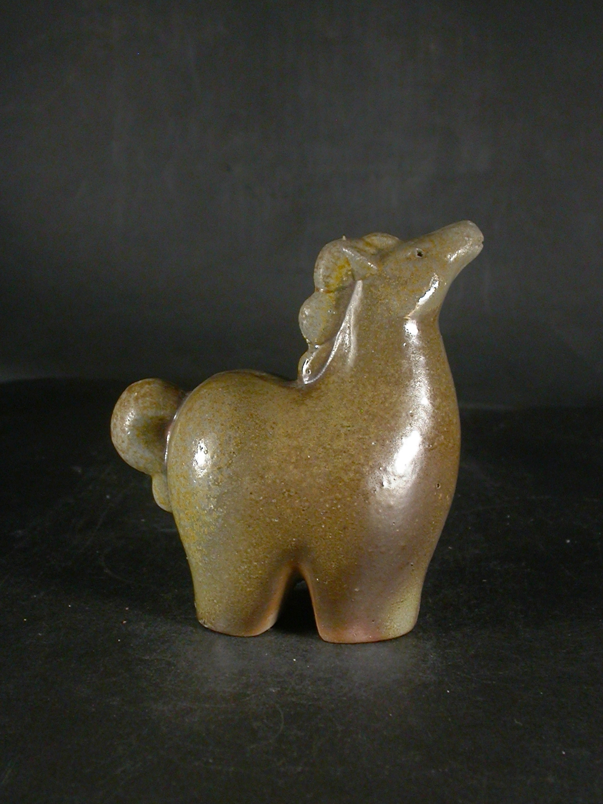 備前焼　登窯　備前焼中堅作家　竹内　靖之（山本）　最新作来年の干支黄・青ゴマ馬置物２