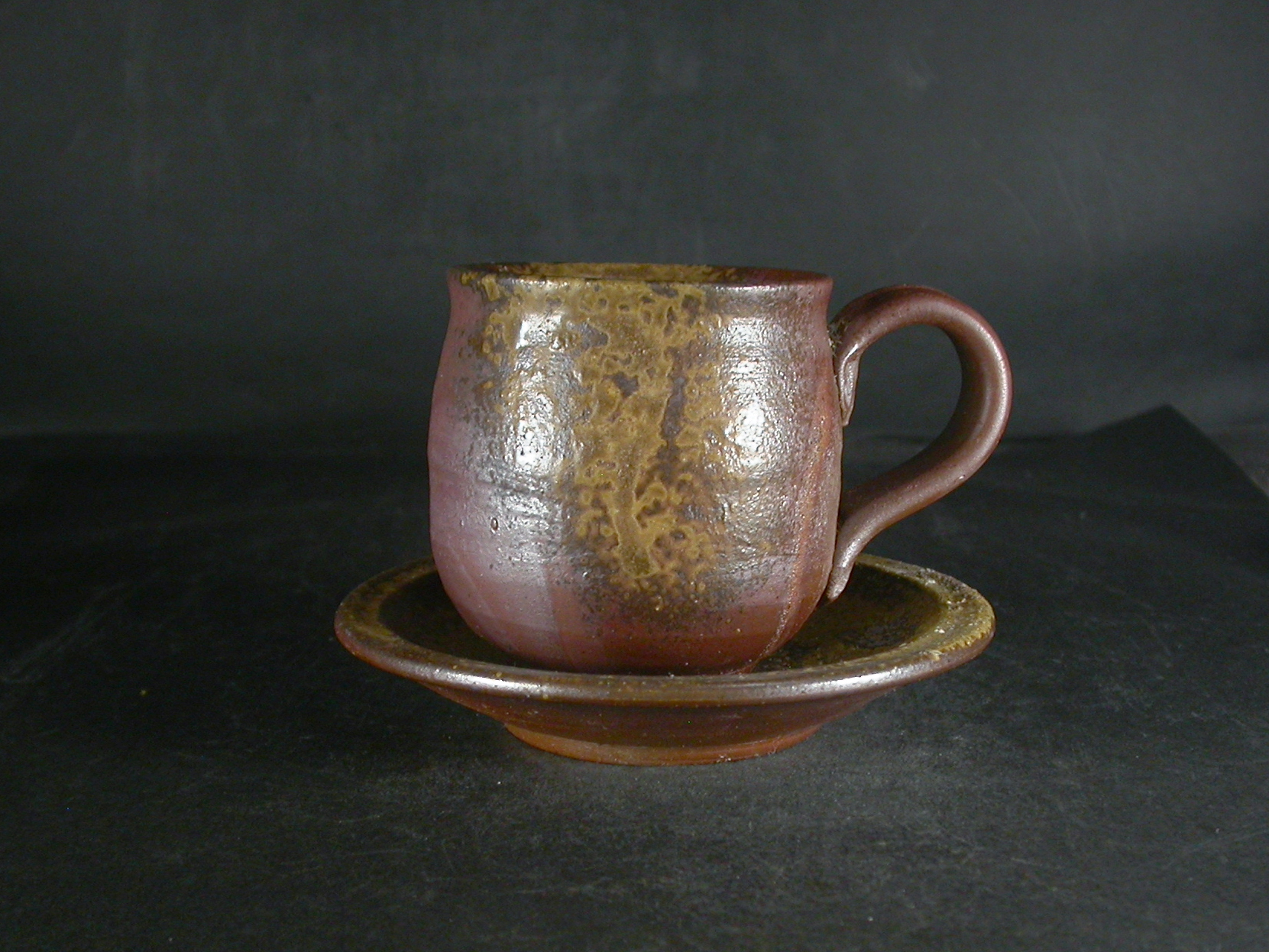 備前焼　登窯　備前焼中堅作家　竹内　靖之（山本）　最新作皿付き黄ゴマコーヒーカップ２