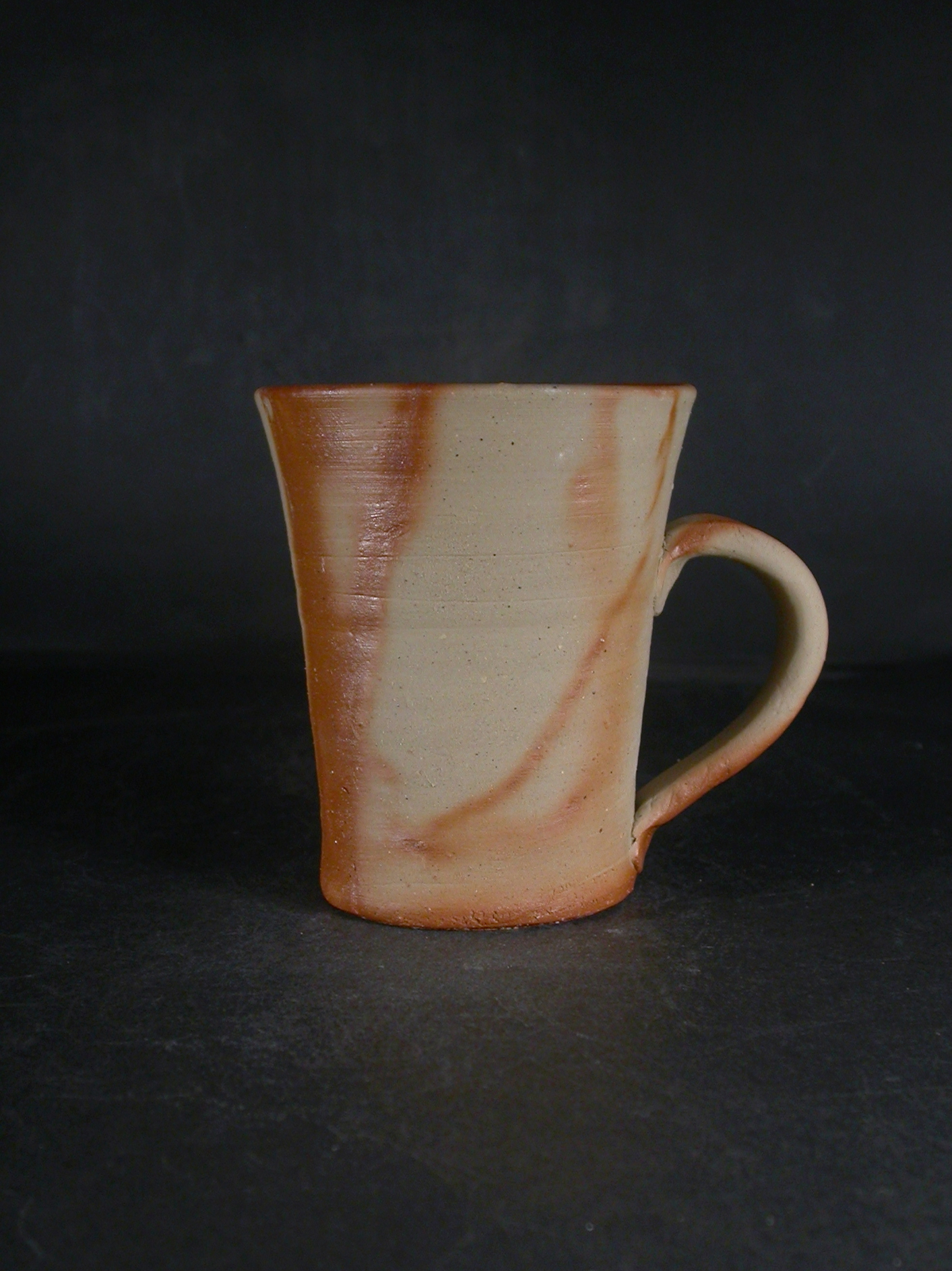 備前焼　備前焼中堅作家　片岡　聖観　 緋襷手付きカップ・ビアジョッキ３