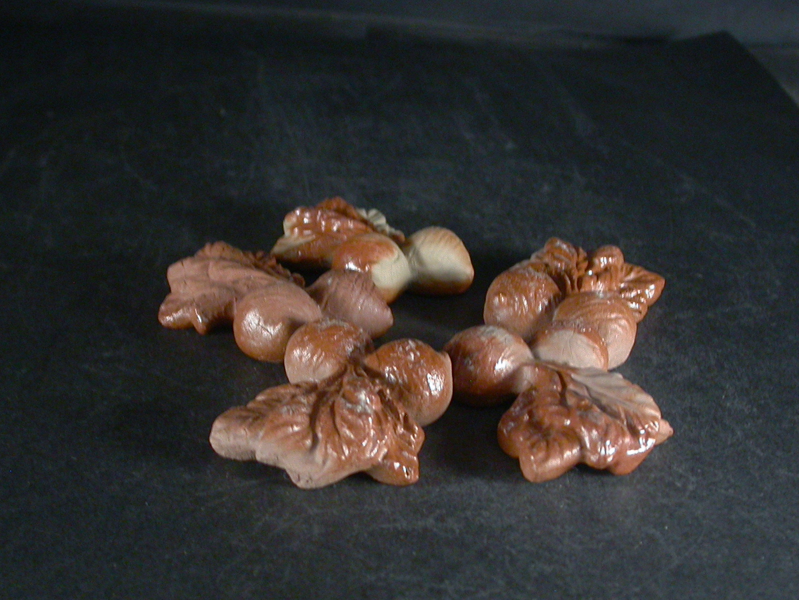 備前焼　備前焼中堅作家　片岡　聖観　 緋襷蕪箸置き５個組１