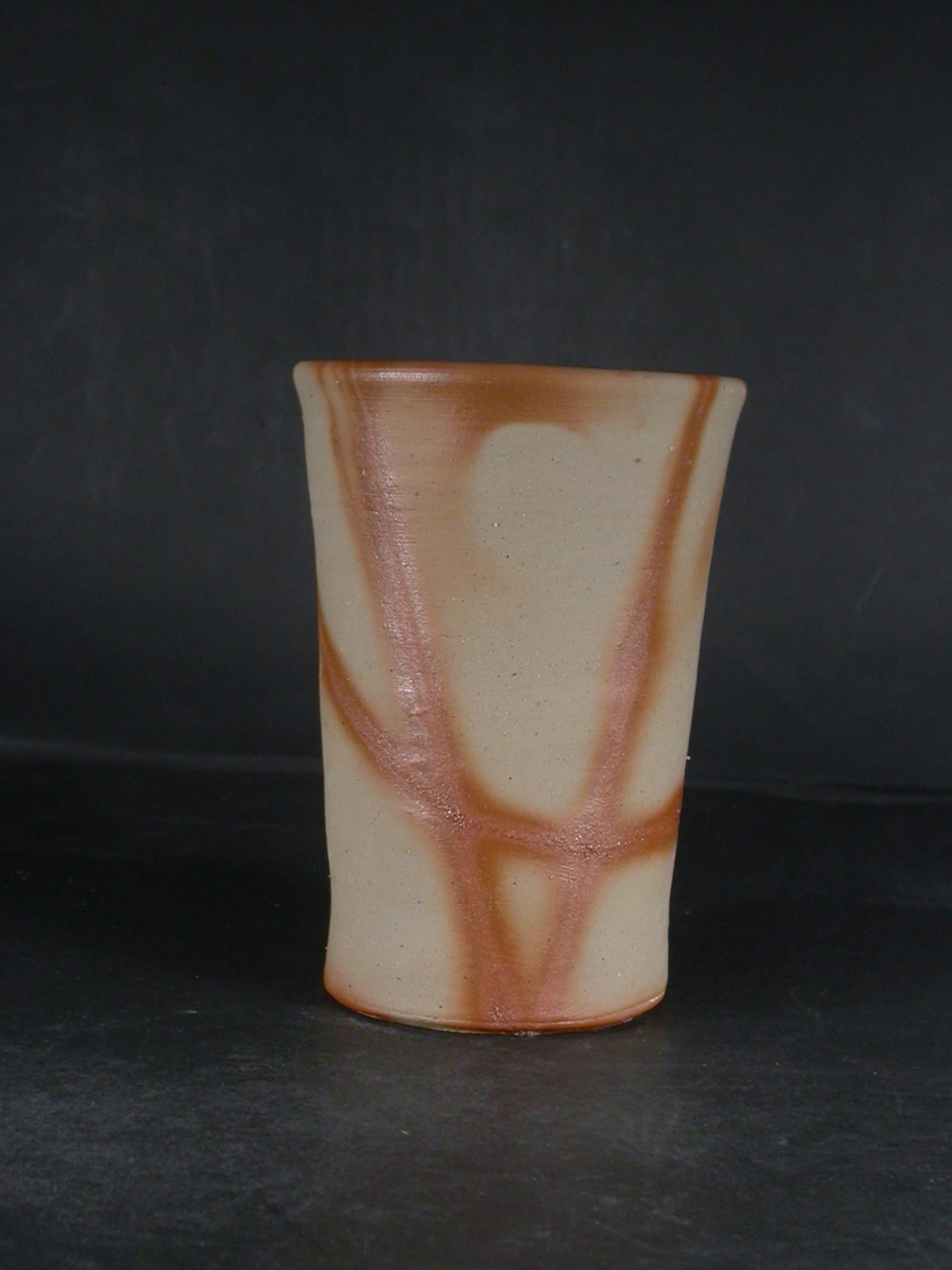 備前焼　備前焼中堅作家　片岡　聖観　 500大振りな緋襷ビール他グラス７