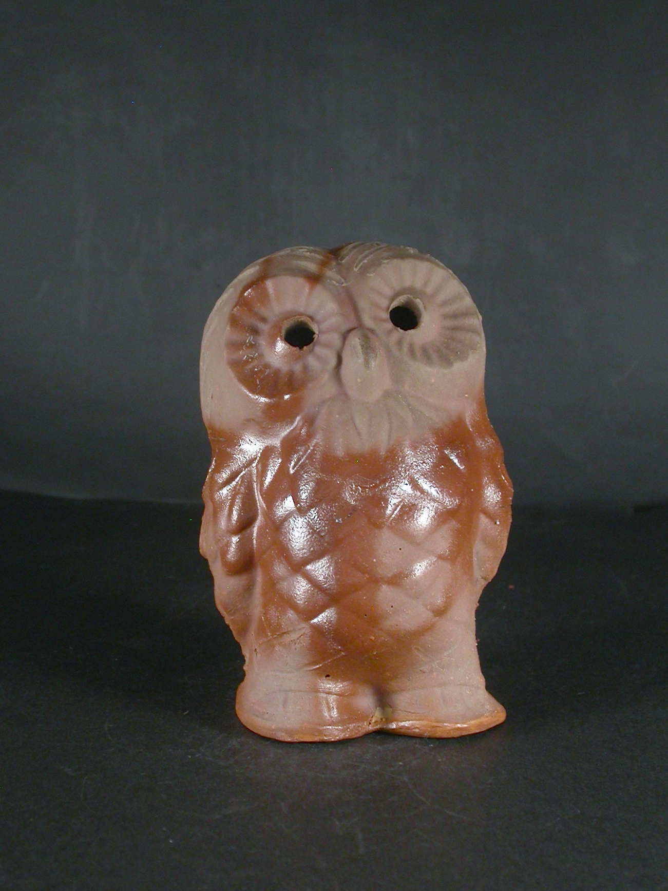 備前焼　備前焼中堅作家　片岡　聖観　緋襷フクロウ置物５