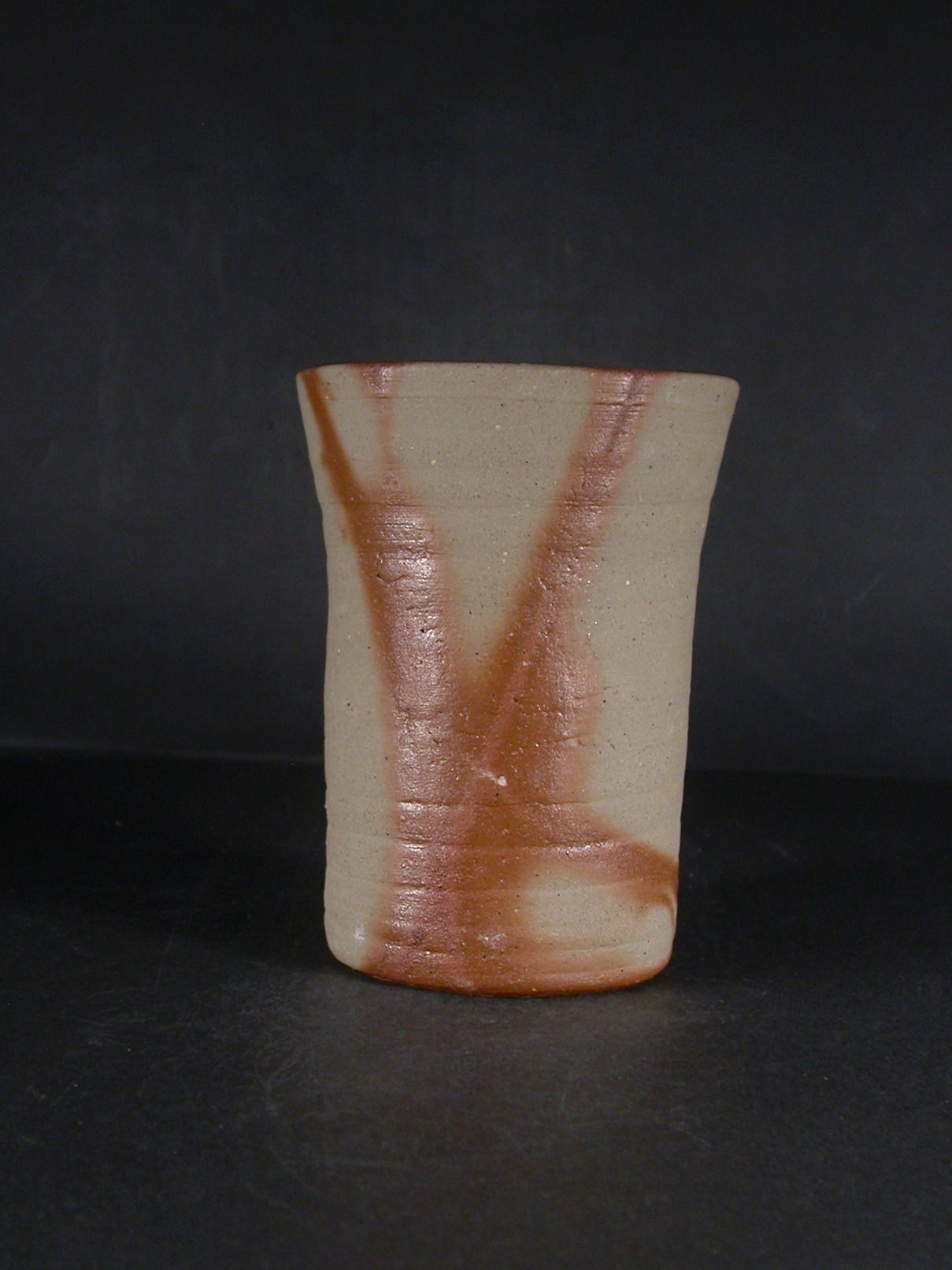 備前焼　備前焼中堅作家　片岡　聖観　大振りな緋襷ビール他グラス５