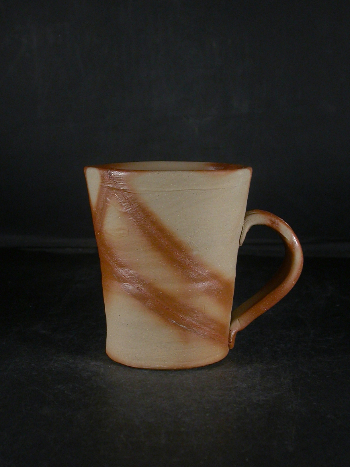 備前焼　備前焼中堅作家　片岡　聖観　 緋襷手付きカップ４４