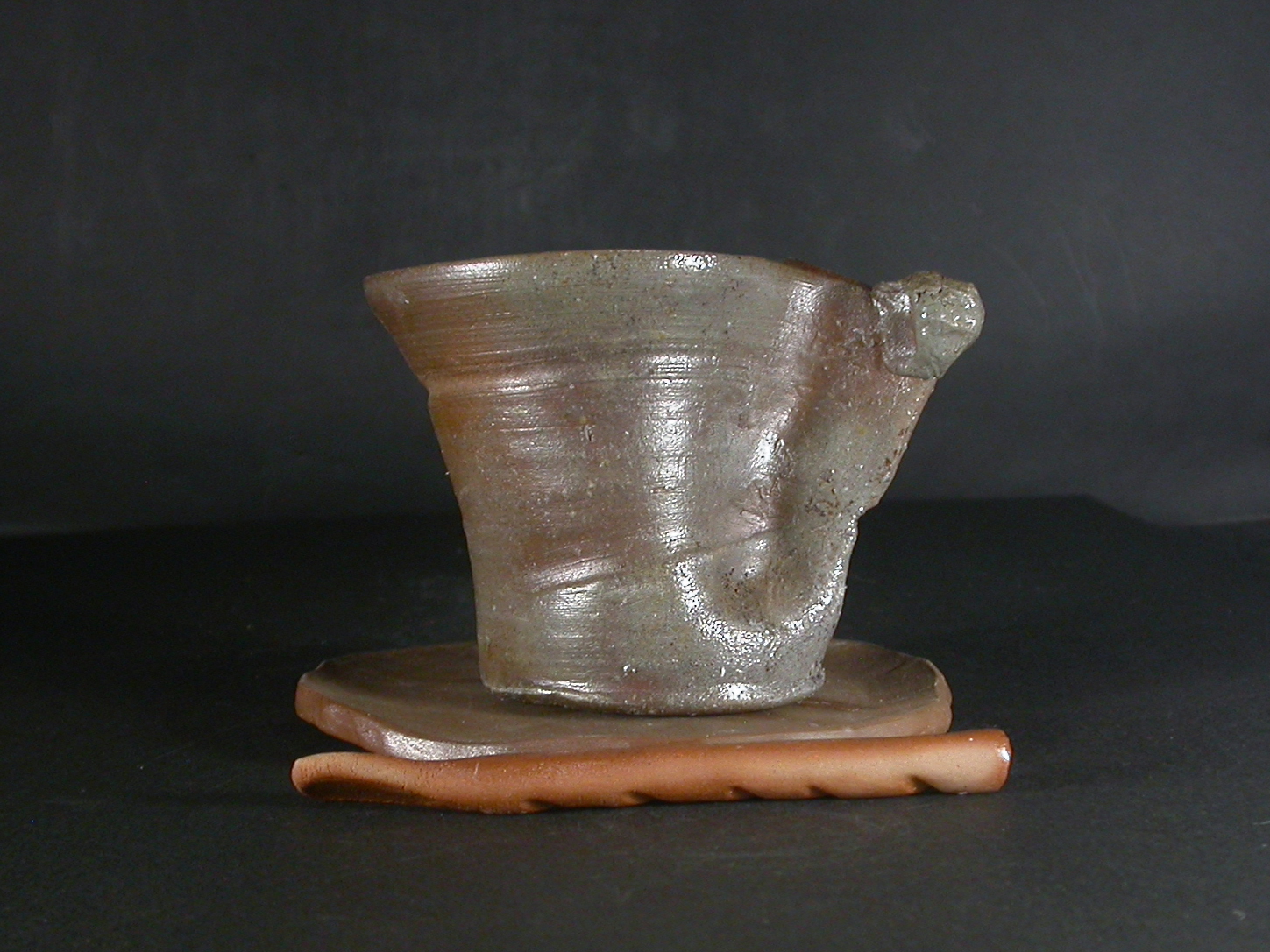 備前焼　備前焼中堅作家　片岡　聖観　 皿・スプーン付き黄・青ゴマコーヒーカップ２７