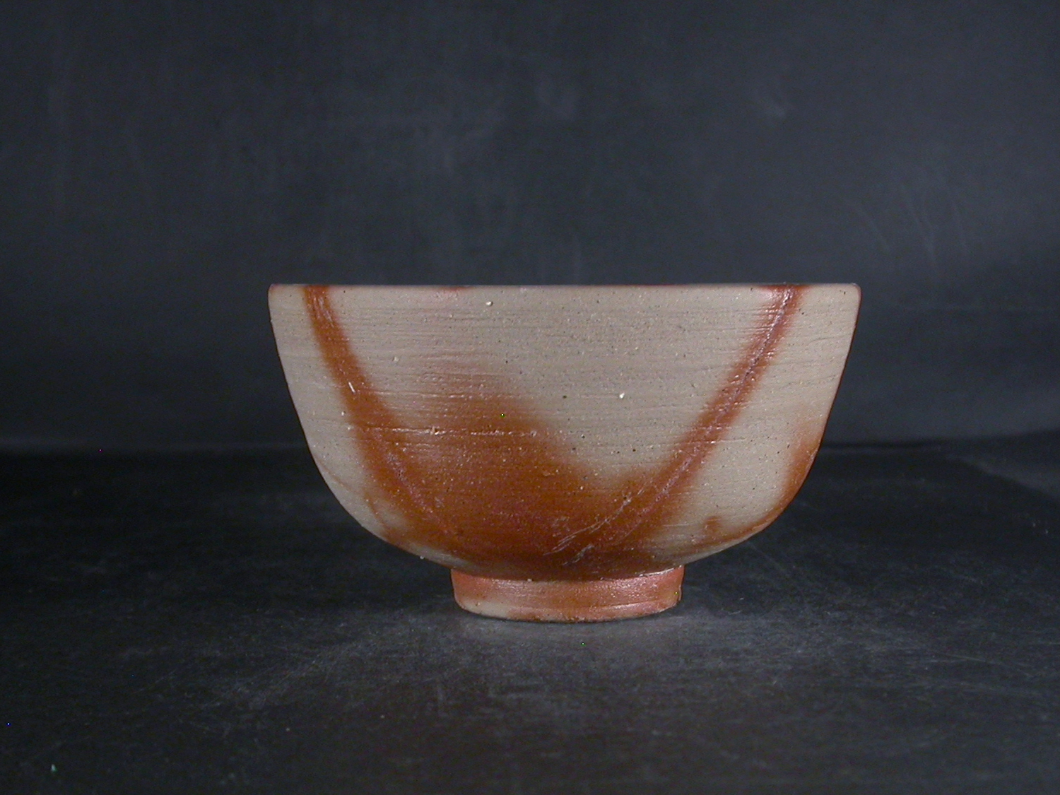 お値下げ　備前焼㉛　中鮑皿　緋襷　足つき　丁斎作 処分品 備前焼 備前焼中堅作家 片岡 聖観 緋襷飯茶碗32 備前焼