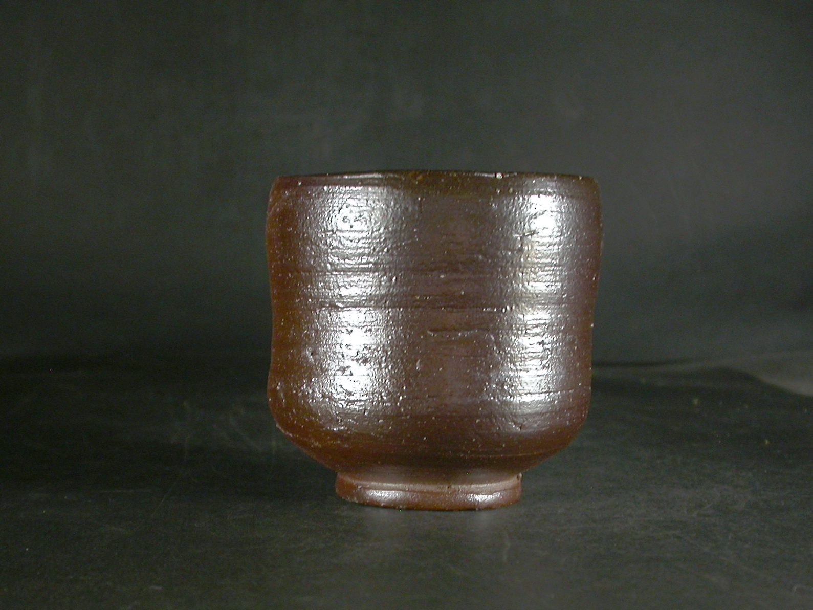 処分品　備前焼　登窯　備前焼中堅作家　片岡　聖観　焦げのゴマ湯呑３８