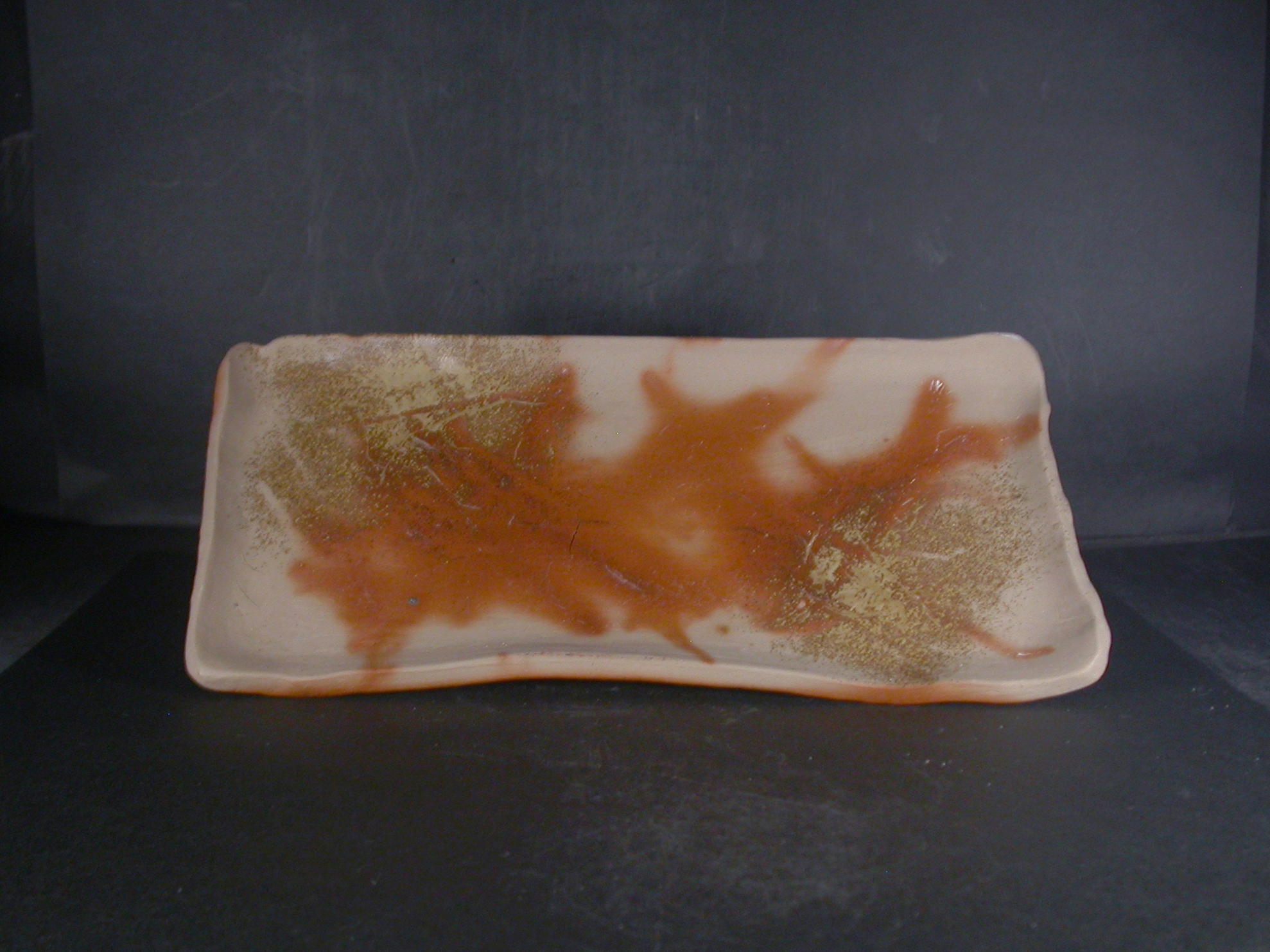 備前焼　備前焼中堅作家　片岡　聖観　２８．５センチ緋襷・黄ゴマ長方皿３