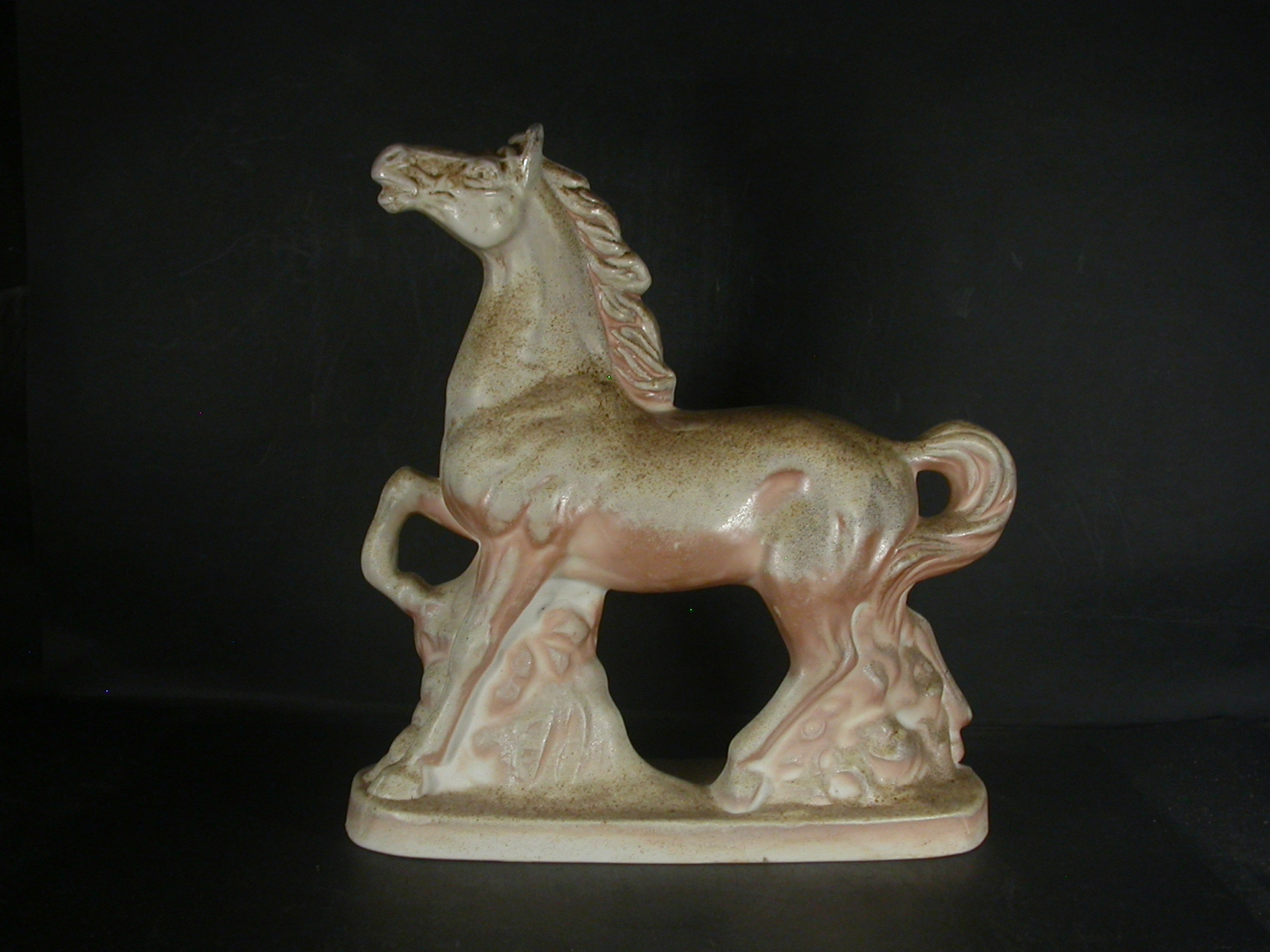 備前焼　備前焼中堅作家　不染窯　稗田寿炎　 共箱付き来年の干支白備前午置物２