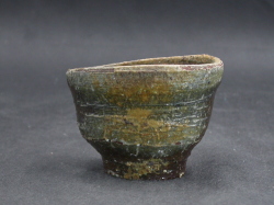 備前焼　穴窯　備前焼異色作家　吉岡　勝巳　最新作窯変ぐい呑１