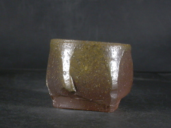 値下げ 新品未使用 大井逸吾 備前焼 金乢窯 処分品 備前焼 穴窯 備前焼異色作家 吉岡 勝巳 最新作黄ゴマ