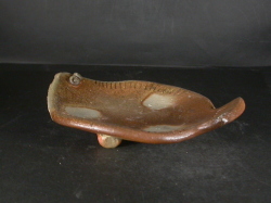 備前焼　穴窯　備前焼異色作家　吉岡　勝巳　最新作２０．５センチ黄ゴマ三つ足平目皿４８