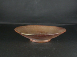 備前焼　穴窯　備前焼異色作家　吉岡　勝巳　最新作１６．２センチ緋襷・焦げ茶のゴマ皿５４