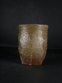 備前焼　穴窯　備前焼異色作家　吉岡　勝巳　最新作黄ゴマ面取・鎬ビール他グラス１５