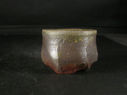 処分品　備前焼　穴窯　備前焼異色作家　吉岡　勝巳　最新作黄ゴマ面取り・鎬ぐい呑８