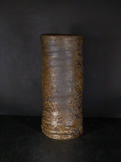 備前焼　穴窯　備前焼異色作家　吉岡　勝巳　最新作窯変花入１３