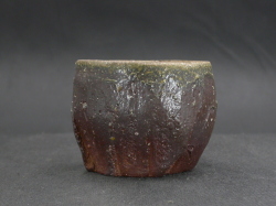 備前焼　穴窯　備前焼異色作家　吉岡　勝巳　最新作黄ゴマ面取・鎬ぐい呑１７