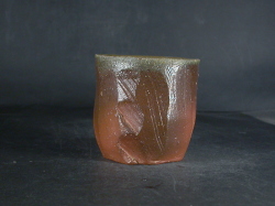 備前焼　穴窯　備前焼異色作家　吉岡　勝巳　最新作黄ゴマ面取り・鎬フリーカップ・湯呑５２