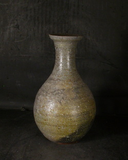 備前焼　登窯　備前焼物故作家　的野　求　大振りな窯変鶴首徳利３