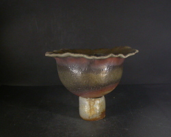 備前焼　登窯　備前焼物故作家　的野　求　手捻り黄ゴマ高足鉢３６