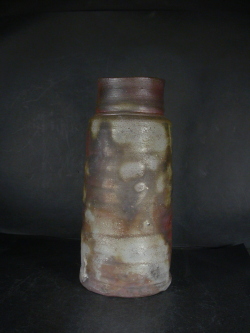 月間特価品　備前焼　登窯　備前焼物故作家　武用　真　桟切・黄ゴマ花入１　　　　