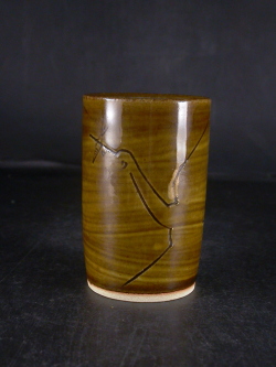 大樋焼　文化勲章受章　日本芸術院会員　十代大樋長左衛門(年朗)　共箱付き鳥絵湯呑１