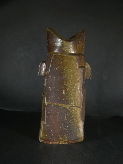 備前焼　登窯　備前焼中堅作家　幡上　雄一　 共箱付き黄ゴマ鎬花入１