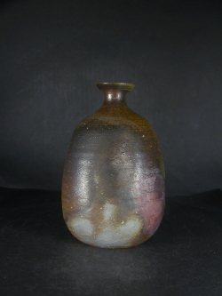 備前焼　登窯　備前焼名門作家　伊勢崎　紳　共箱付き桟切・黄ゴマ焼酎保存用大徳利花入１