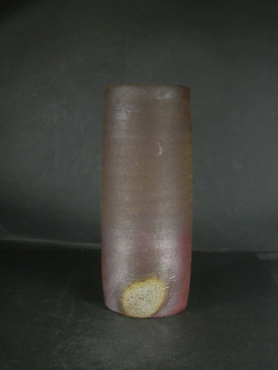 備前焼　登窯　備前焼窯元　春湖苑　桟切・黄ゴマ筒花入１