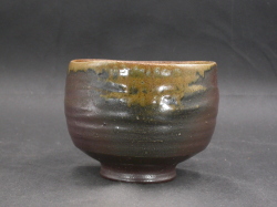 備前焼　登窯　備前焼物故作家　井上　武　四方桟共箱付黄ゴマ抹茶茶碗１
