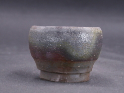 備前焼　登窯　備前焼物故作家　二代小山　一草　共箱付き桟切・黄ゴマぐい呑１