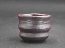備前焼　登窯　作者不詳　焦げ茶のゴマぐい呑５