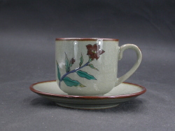 九谷焼　九谷　陶秀　皿付き花絵コーヒーカップ１