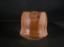 備前焼　備前焼中堅作家　竹内　靖之（山本）　最新作蟹付き緋襷面取り・鎬フリーカップ５