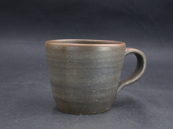 備前焼　備前焼中堅作家　竹内　靖之（山本）　最新作金彩・焦げ茶のゴマ青備前手付きカップ７