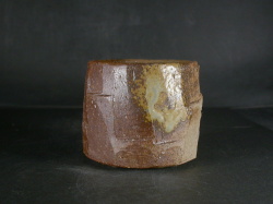 備前焼　登窯　備前焼中堅作家　竹内　靖之（山本）　最新作黄ゴマ面取り・鎬荒土フリーカップ２２