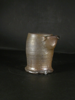 備前焼　備前焼中堅作家　竹内　靖之（山本）　最新作金彩青備前片口酒注４