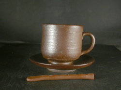 備前焼　登窯　備前焼中堅作家　片岡　聖観　 皿・スプーン付き黄ゴマコーヒーカップ２８