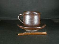 備前焼　登窯　備前焼中堅作家　片岡　聖観　 皿・スプーン付き黄ゴマコーヒーカップ３０