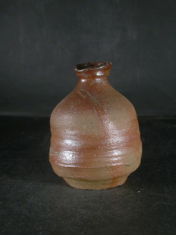 お買得　備前焼　穴窯　備前焼物故作家　前嶋　五一郎　緋襷小徳利１３