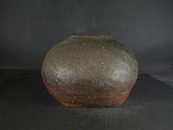 備前焼　穴窯　備前焼物故作家　前嶋　五一郎　手捻り黄ゴマ平壺１２