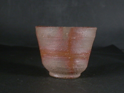 備前焼　穴窯　備前焼女流作家　前嶋　類子　緋襷フリーカップ１